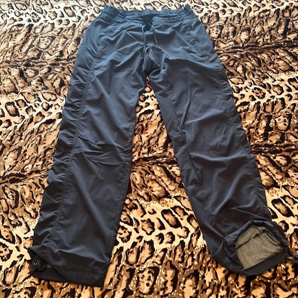 Athleta Pants - Gray lined Athleta pants